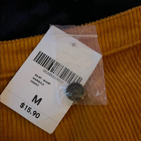 Skirt - Picture 2 of 3